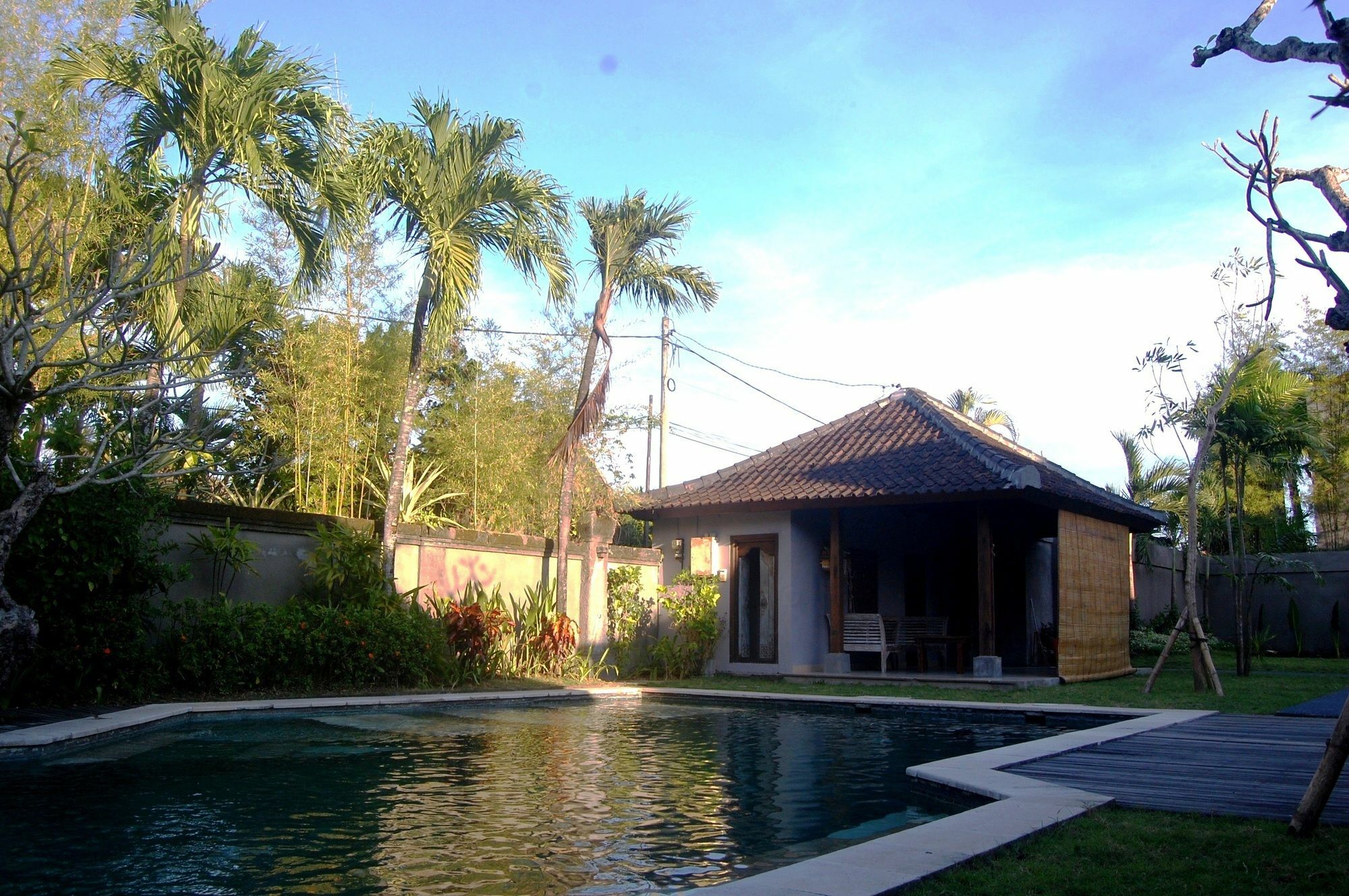 Pondok Alit Resort Seminyak  Exterior photo